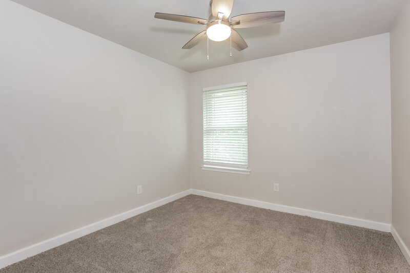 1,925/Mo, 1330 Heather Run Dr Duncanville, TX 75137 Main Bedroom View