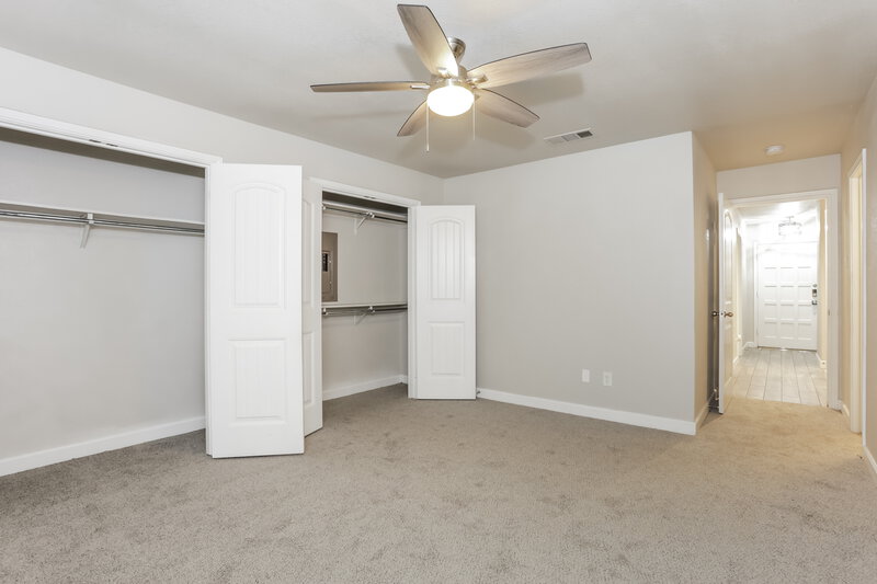1,925/Mo, 1330 Heather Run Dr Duncanville, TX 75137 Main Bedroom View 2