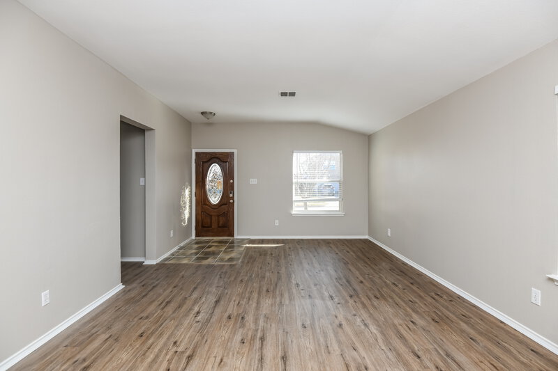 2,450/Mo, 3845 Bandera Ranch Rd Fort Worth, TX 76262 Living Room View 2