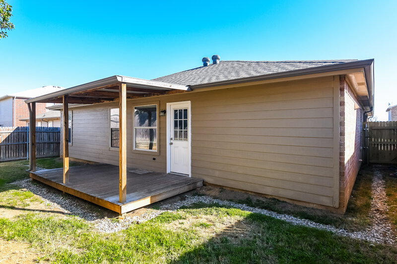 2,450/Mo, 3845 Bandera Ranch Rd Fort Worth, TX 76262 Rear View