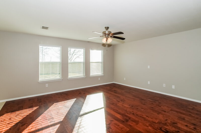 2,075/Mo, 1210 Feather Crest Dr Krum, TX 76249 Living Room View
