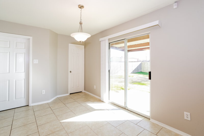 2,075/Mo, 1210 Feather Crest Dr Krum, TX 76249 Dining Room View