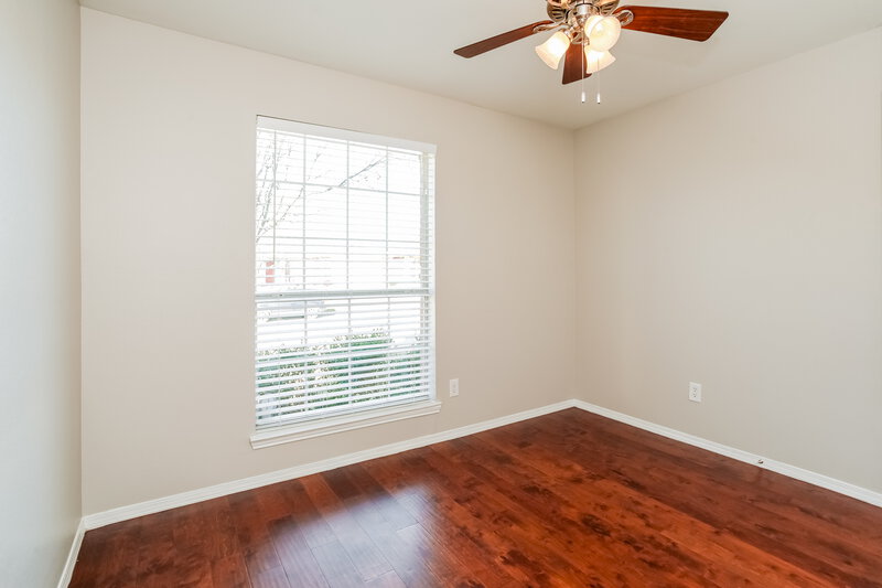 2,075/Mo, 1210 Feather Crest Dr Krum, TX 76249 Bedroom View 3