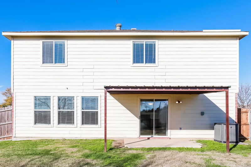 2,075/Mo, 1210 Feather Crest Dr Krum, TX 76249 Rear View
