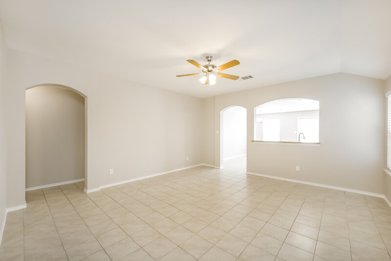 2,005/Mo, 1108 Mercury Dr Princeton, TX 75407 Living Room View 2
