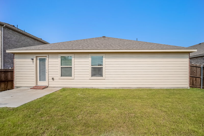 2,005/Mo, 1108 Mercury Dr Princeton, TX 75407 Rear View