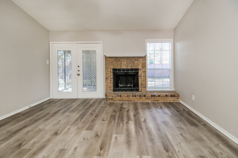 1,730/Mo, 409 Pace Dr Denton, TX 76209 Living Room View 3