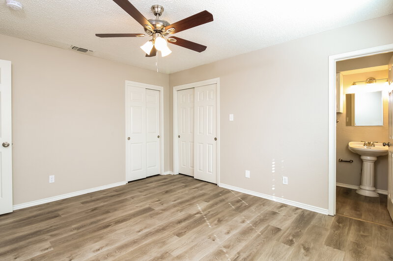 1,730/Mo, 409 Pace Dr Denton, TX 76209 Main Bedroom View 2