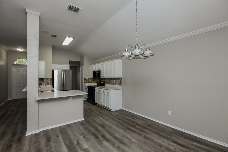 2,200/Mo, 917 Hiawatha Ln Saginaw, TX 76131 Dining Room View