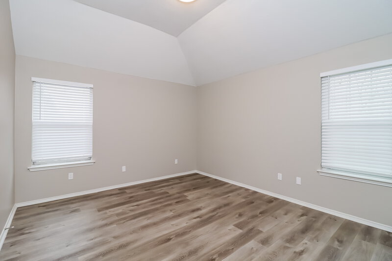 2,270/Mo, 4917 Sleepy Ridge Cir Fort Worth, TX 76133 Bedroom View 2