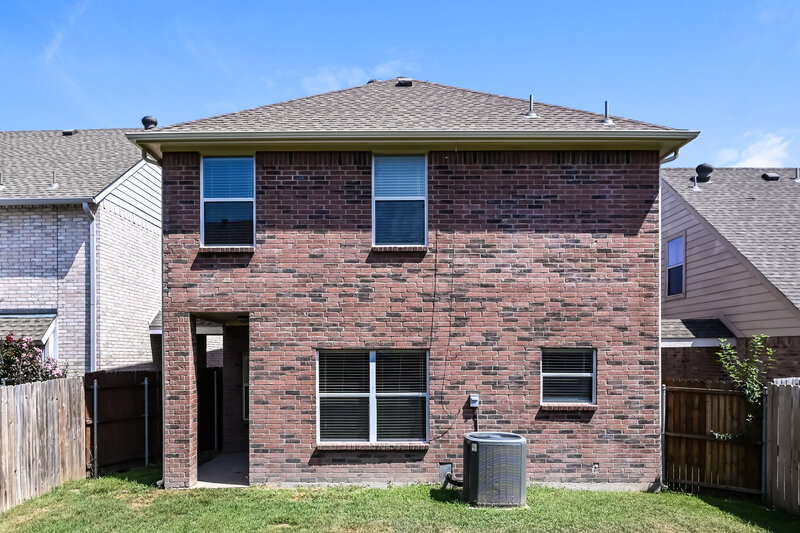 2,460/Mo, 313 Stephanie St Wylie, TX 75098 Rear View