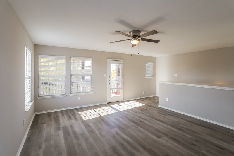 3,390/Mo, 628 Rock Brook Dr Forney, TX 75126 Living Room View 4