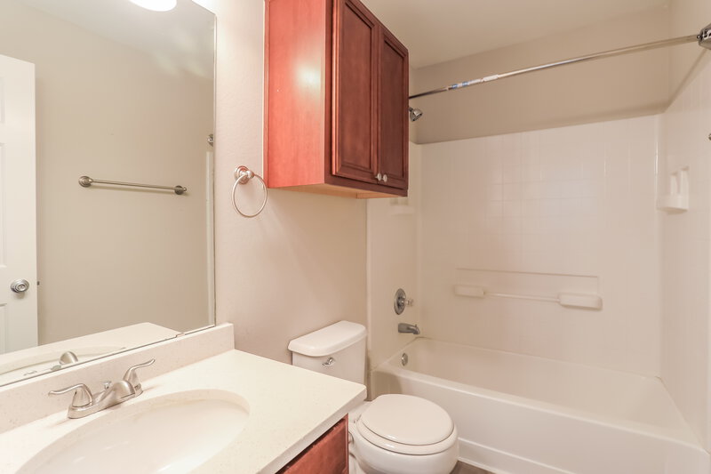 3,390/Mo, 628 Rock Brook Dr Forney, TX 75126 Main Bathroom View
