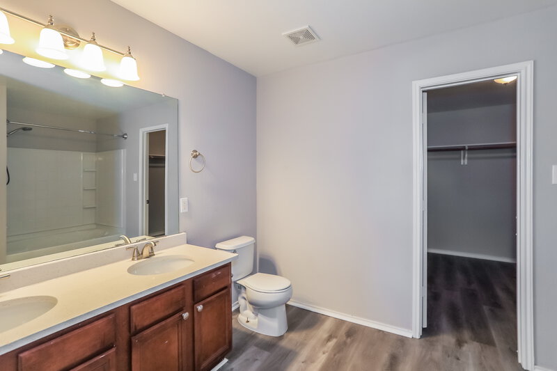 3,390/Mo, 628 Rock Brook Dr Forney, TX 75126 Bathroom View