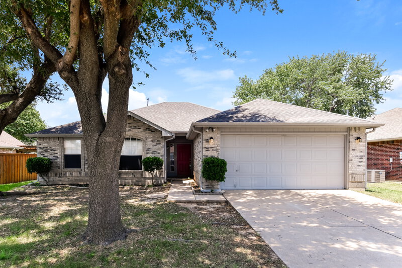 2,310/Mo, 828 Atchison Dr Saginaw, TX 76131 External View