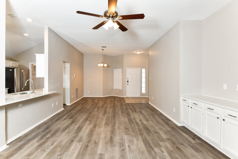 2,310/Mo, 828 Atchison Dr Saginaw, TX 76131 Living Room View 2