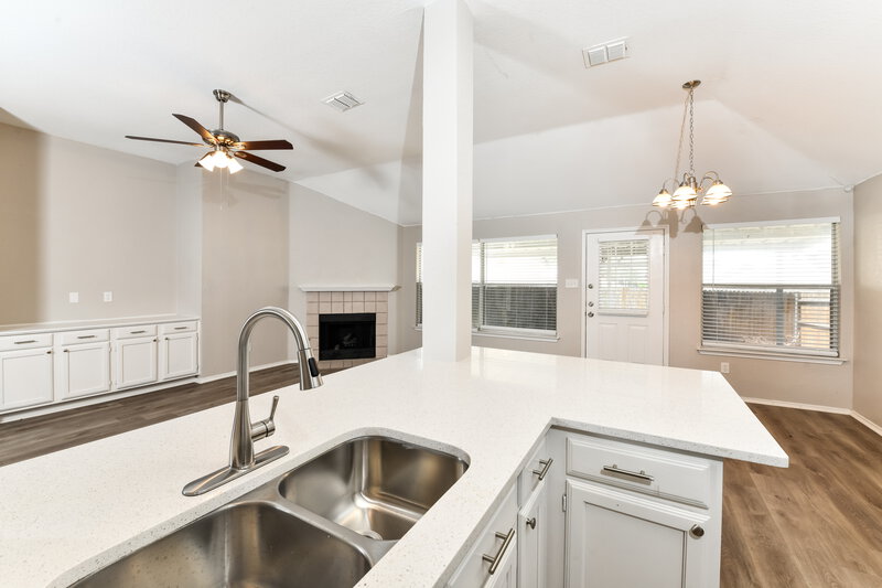 2,310/Mo, 828 Atchison Dr Saginaw, TX 76131 Kitchen View 2