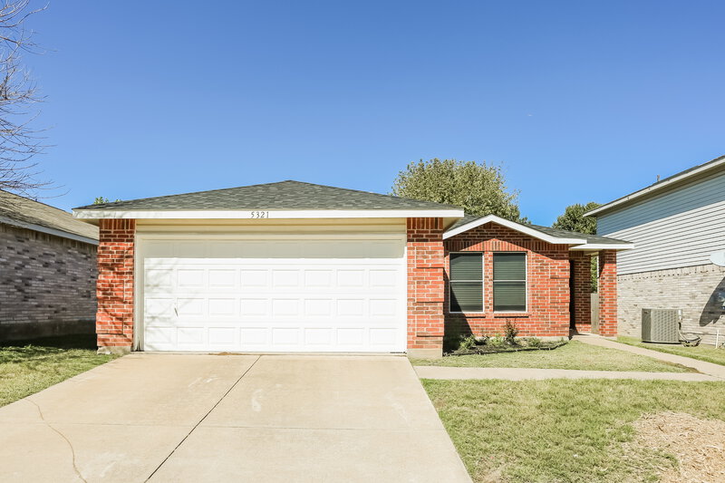 2,090/Mo, 5321 Los Altos Rd Fort Worth, TX 76244 External View