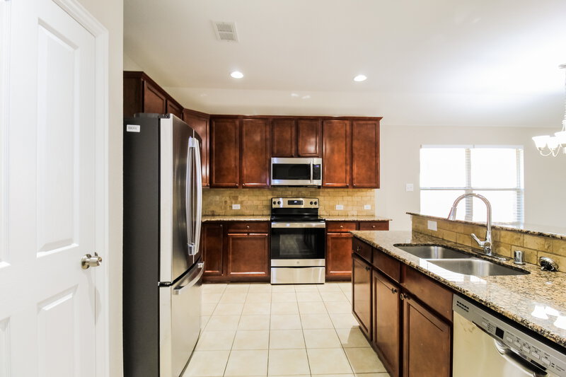 2,530/Mo, 1009 Villa Paloma Blvd Little Elm, TX 75068 Kitchen View