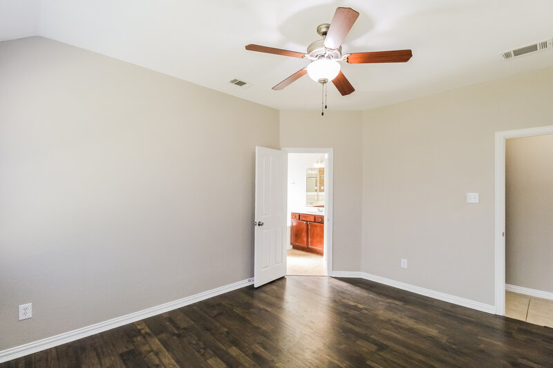 2,530/Mo, 1009 Villa Paloma Blvd Little Elm, TX 75068 Main Bedroom View 2