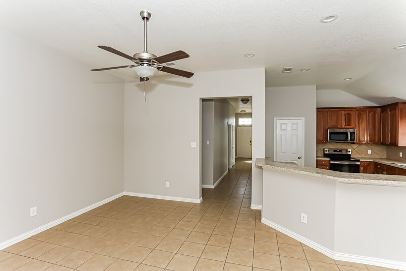 2,290/Mo, 1309 Doe Meadow Dr Burleson, TX 76028 Living Room View 2