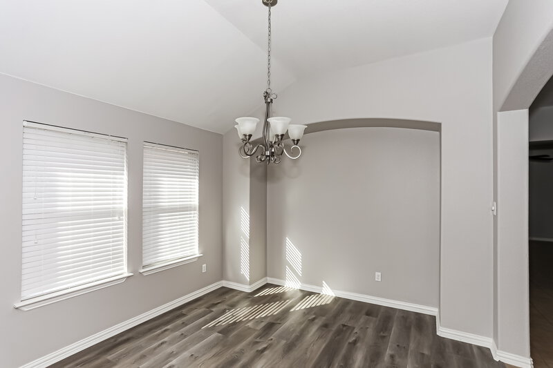 2,290/Mo, 1309 Doe Meadow Dr Burleson, TX 76028 Dining Room View