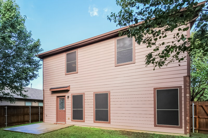 2,120/Mo, 12112 Walden Wood Dr Fort Worth, TX 76244 Rear View