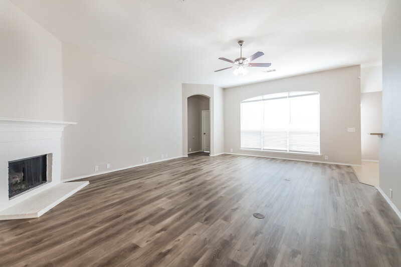 2,235/Mo, 2716 Stallion Dr Little Elm, TX 75068 Living Room View 2