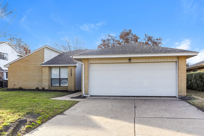 2,620/Mo, 2405 McKensie Ln Grand Prairie, TX 75052 Front View 2