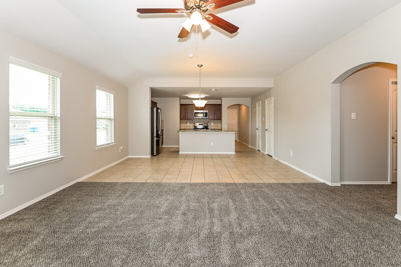 2,540/Mo, 2917 Balleywood Dr Seagoville, TX 75159 Living Room View