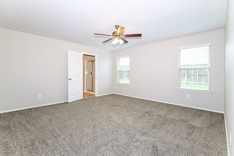 2,540/Mo, 2917 Balleywood Dr Seagoville, TX 75159 Main Bedroom View