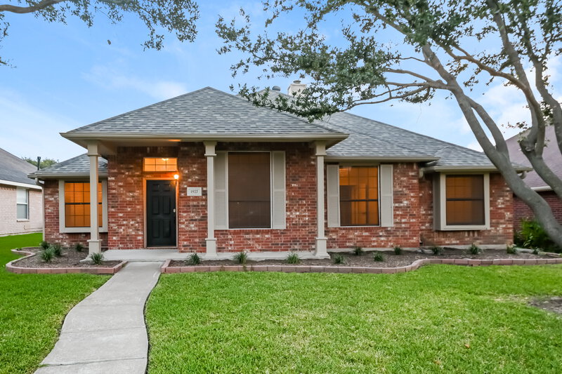 3,230/Mo, 1927 Corbett Dr Mesquite, TX 75149 External View