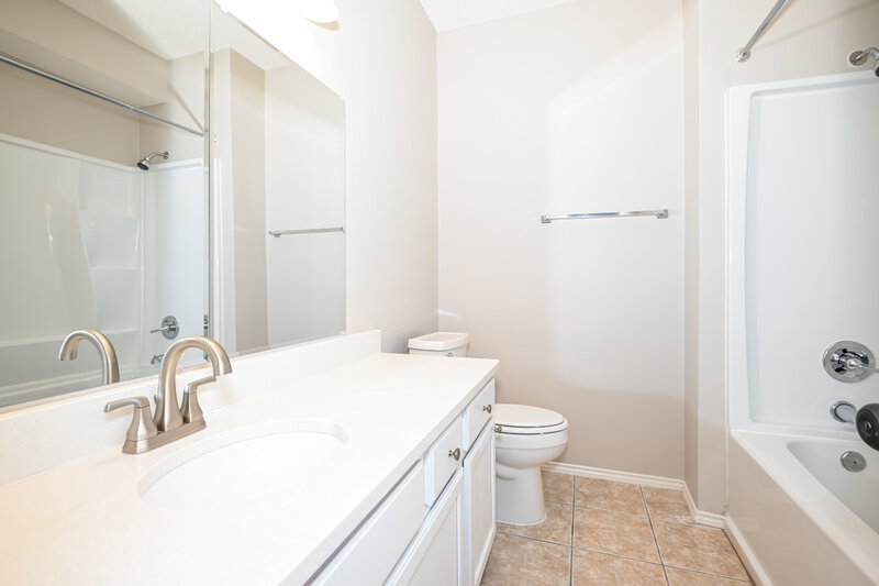3,230/Mo, 1927 Corbett Dr Mesquite, TX 75149 Bathroom View
