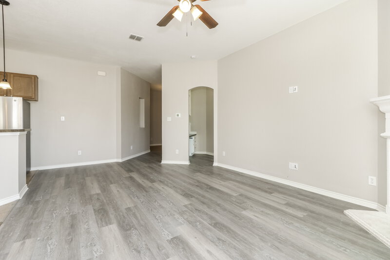 2,345/Mo, 3969 Vista Greens Dr Fort Worth, TX 76244 Living Room View
