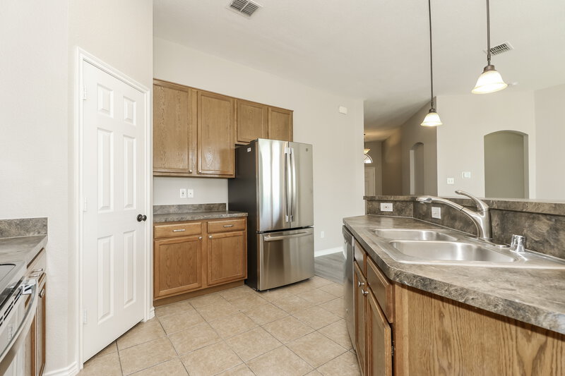2,345/Mo, 3969 Vista Greens Dr Fort Worth, TX 76244 Kitchen View