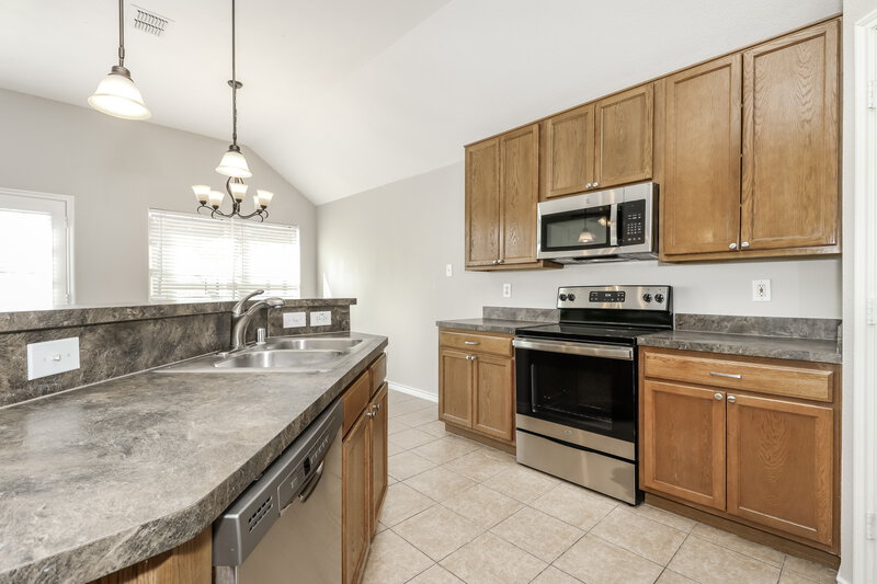 2,345/Mo, 3969 Vista Greens Dr Fort Worth, TX 76244 Kitchen View 2