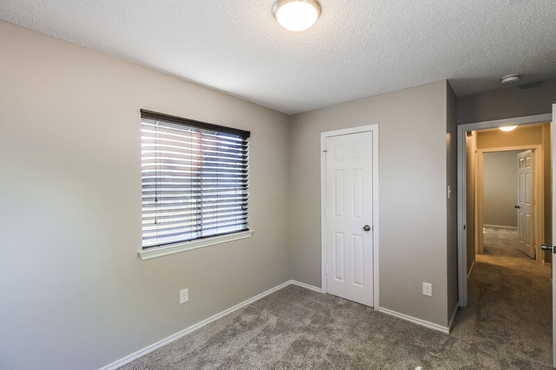 3,160/Mo, 4217 Glen Hollow Cir Arlington, TX 76016 Bedroom View 2