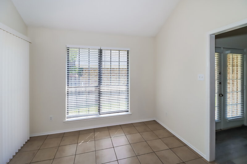 2,145/Mo, 10630 Tall Oak Dr Fort Worth, TX 76108 Bedroom View 3