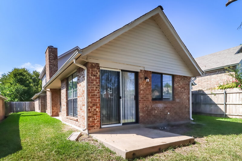 2,145/Mo, 10630 Tall Oak Dr Fort Worth, TX 76108 Rear View