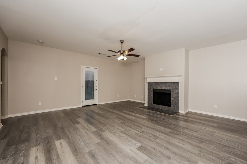 2,145/Mo, 1106 Longhorn Ln Forney, TX 75126 Living Room View 2