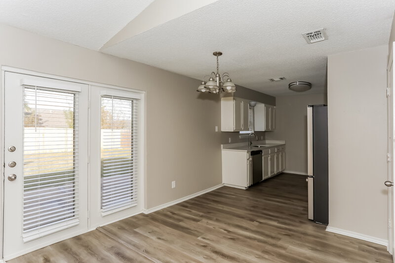 2,155/Mo, 6004 Cool Springs Dr Arlington, TX 76001 Dining Room View