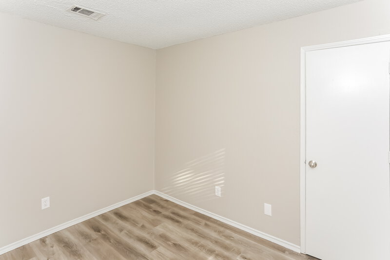 2,155/Mo, 6004 Cool Springs Dr Arlington, TX 76001 Bedroom View 3