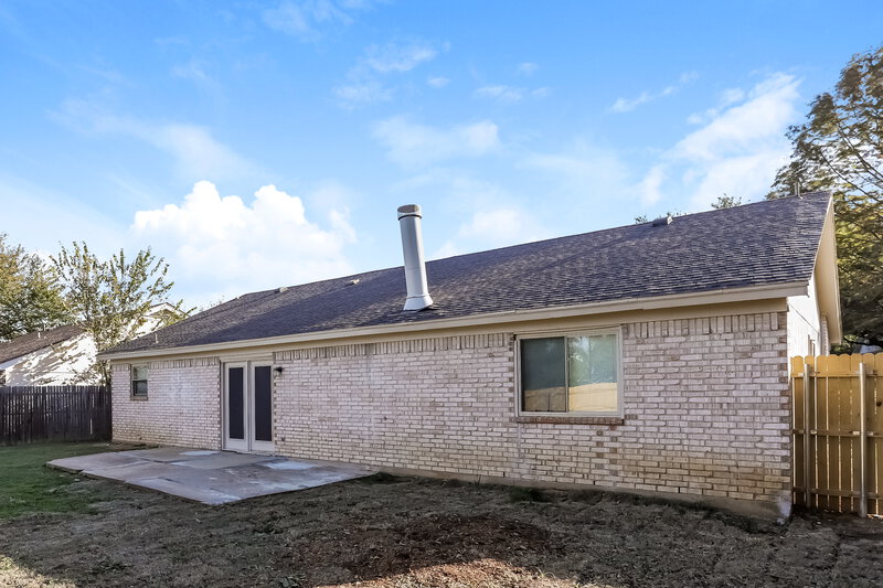 2,155/Mo, 6004 Cool Springs Dr Arlington, TX 76001 Rear View