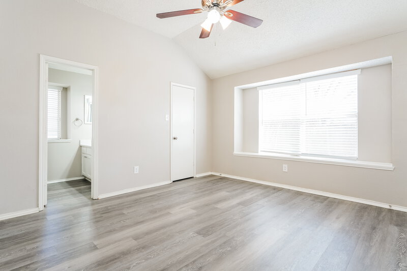2,075/Mo, 8221 Cloverglen Ln Fort Worth, TX 76123 Main Bedroom View 2