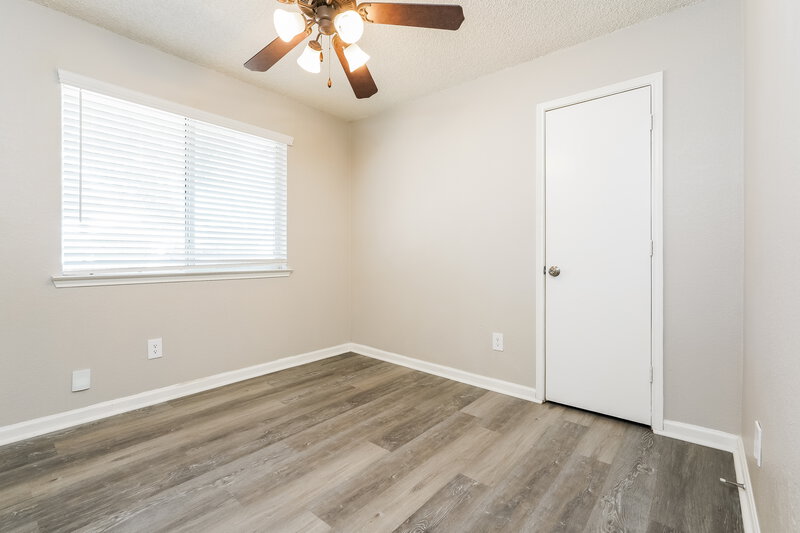 2,075/Mo, 8221 Cloverglen Ln Fort Worth, TX 76123 Bedroom View