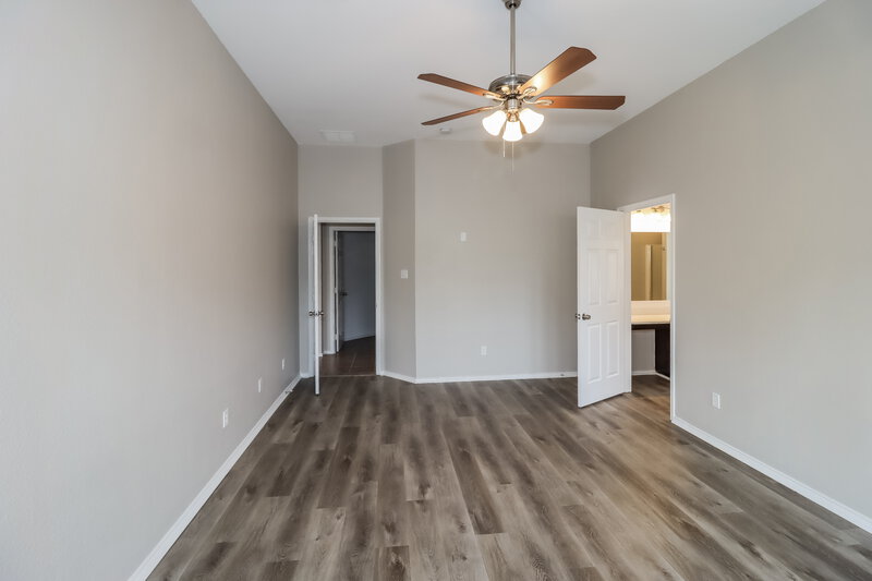 2,310/Mo, 1620 Wickham Dr Burleson, TX 76028 Main Bedroom View