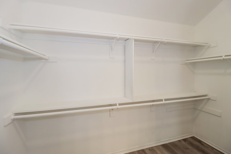 2,310/Mo, 1620 Wickham Dr Burleson, TX 76028 Walk In Closet View