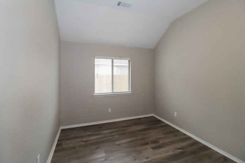 2,310/Mo, 1620 Wickham Dr Burleson, TX 76028 Bedroom View 3