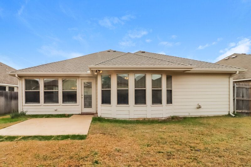 2,310/Mo, 1620 Wickham Dr Burleson, TX 76028 Rear View