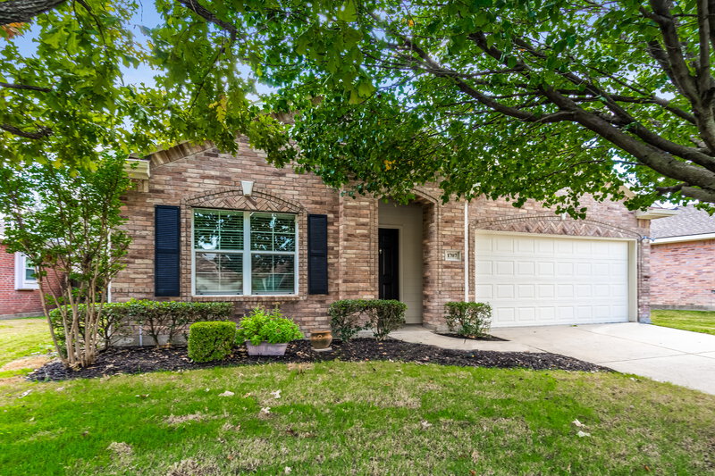 1,755/Mo, 1707 White Mountain Way Princeton, TX 75407 External View